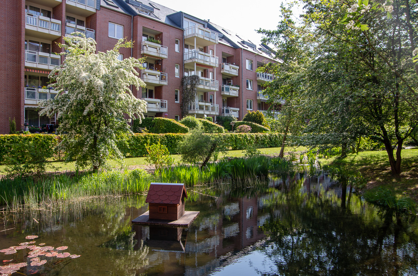 Bachlauf mit Teichanlage